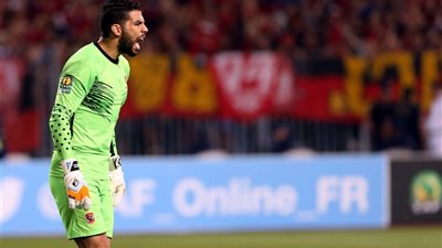 تعليق ناري من شريف إكرامي على أزمة محمد صلاح مع اتحاد الكرة
