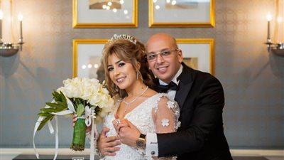شاهد كيف احتفلت جنات بـ عيد زواجها الأول 