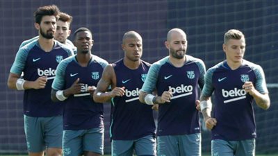 نجم برشلونة يطلب الرحيل 