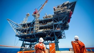 اكتشافات البترول في مصر تقلب الترابيزة على دول الغرب.. ومزايدات التنقيب العالمية أعادت الثقة للصادرات المصرية