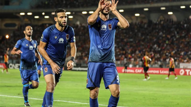 وليد ازارو - لاعب