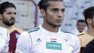 صورة.. جماهير المصري تدعم قائد الفريق: 