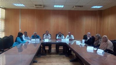 صور.. اختتام الدورة التدريبية لمهارات الإدارة والهيكل الإدارى بـ إعلام بنى سويف