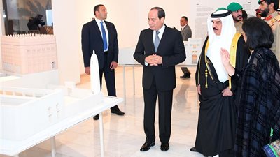 صور.. الرئيس السيسي يشارك فى عدد من الفعاليات التى أقيمت فى إطار زيارة للبحرين