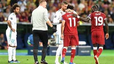 اللقاء الأول بين محمد صلاح وسيرجيو راموس 