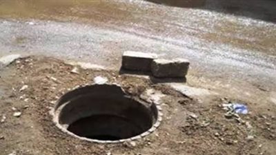 سقوط لص أغطية بلاعات الصرف الصحي بـ بنها 