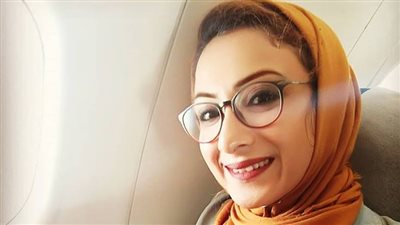  من هي 