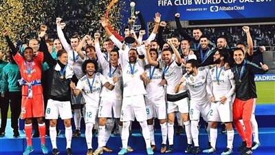 صور .. وصول الثلاثي المدريدي لـ 