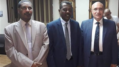 مسئولو الهلال يهنئون المصري بالفوز والتأهل في الكونفيدرالية