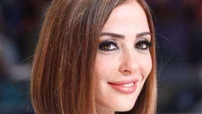 وفاء الكيلاني تعود للساحة الإعلامية من خلال 