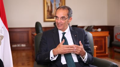 وزير الاتصالات يكشف عن دورات للشباب المبدع على المستوى التكنولوجي