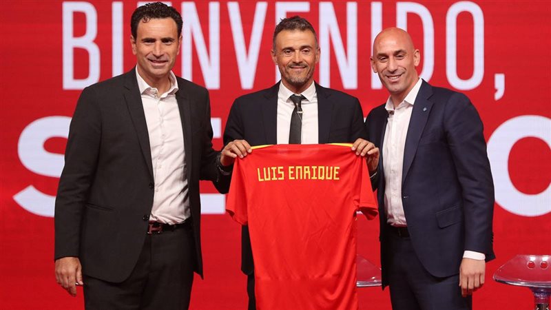 مدرب منتخب أسبانيا