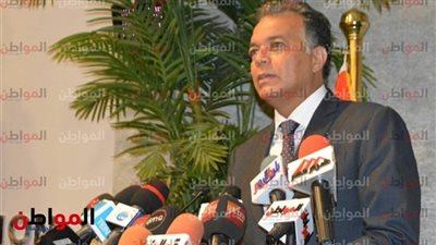 وزير النقل يستقبل حجاج البري في ميناء نويبع ويطالب بتذليل كافة العقبات