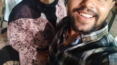 شاهد.. هذه الأم تخرجت بعد 20 سنة