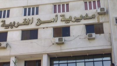 ضبط متهم لقيامه بالنصب على المواطنين بدعوى تسفيرهم للعمل بالخارج