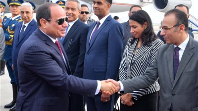 الرئيس السيسي يتوجه إلى مقر انعقاد منتدى الصين - أفريقيا