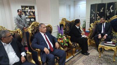 صور.. محافظ البحيرة يستقبل سامح عاشور والوفد المرافق له
