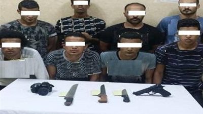 ضبط 8 أشخاص يروجون للمواد المخدرة عبر الـ فيديو