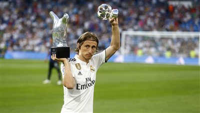 الأس: الفيفا يغلق قضية مودريتش بدون معاقبة إنتر ميلان