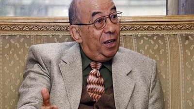 اليوم.. كبار الكتاب والصحفيين في عزاء الراحل حسين عبد الرازق بـ عمر مكرم