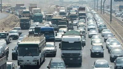 منطقة الهرم تشهد زحامًا مروريًا منتصف اليوم الإثنين