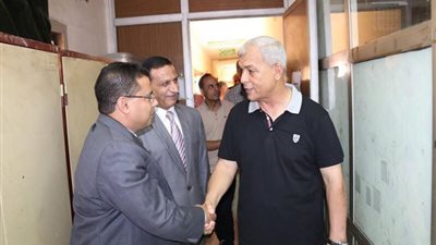 صور.. محافظ المنوفية يتفقد إدارات الديوان العام.. ويؤكد رفع مستوى الخدمات المقدمة
