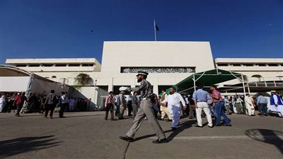 خلفًا لـ ممنون حسين .. من هو الرئيس الباكستاني الجديد؟
