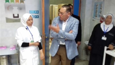 محافظ الشرقية يفاجئ مستشفى الزوامل ببلبيس لمتابعة الخدمة الصحية والعلاجية‎