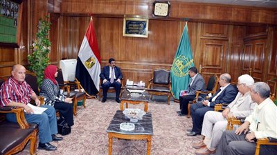 الدكتور علاء عبد الحليم يستقبل مديري المديريات لتهنئته بتعيينه محافظا للقليوبية 