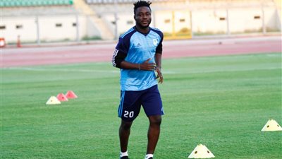 إيزي إيميكا يواصل برنامجه التأهيلي تمهيدًا للمشاركة في التدريبات الجماعية