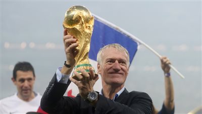 ديشامب يرشح مواطنه لجائزة أفضل مدرب في العالم