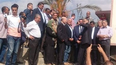 صور.. وزير الري ومحافظ البحيرة يتفقدان مصرف الخيري استعدادا لمواجهة السيول