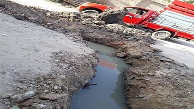صور.. مافيش صرف والمحافظة والحي 