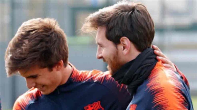 نجم برشلونة ريكي