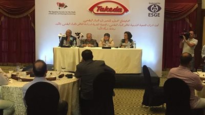 أساتذة الكبد والجهاز الهضمي تحت رعاية 