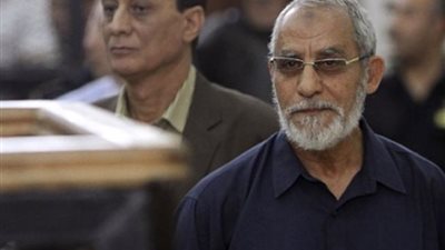 الحكم على بديع و738 إخوانيًا في قضية فض إعتصام رابعة 