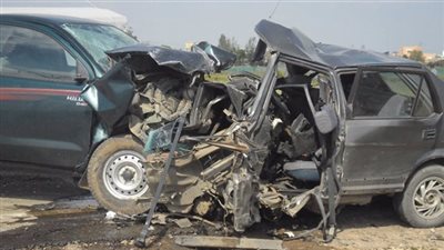 مقتل 15 شخصًا جراء اصطدام حافلة بشاحنة في أفغانستان 