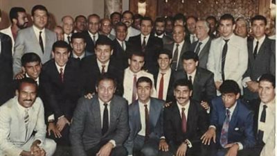 قصة صورة.. تكريم منتخب مصر لكرة القدم بعد الصعود لكأس العالم 1990