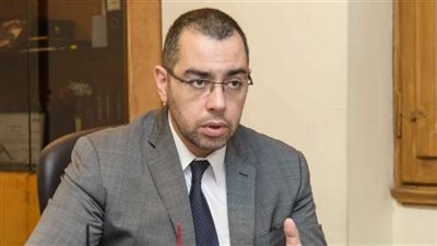 حزب الوفد يقرر وقف عضوية الدكتور محمد فؤاد