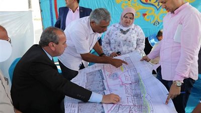 محافظ كفرالشيخ يناقش المخطط التفصيلي لمدينة مصيف بلطيم.. تقسيمات الشواطئ والشوارع والمساحات الخضرا