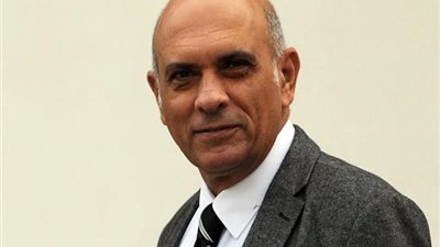 عماد وحيد لـ 