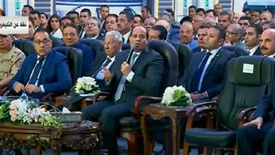 الطريق الدائري الإقليمي.. السيسي:  مشروعات البنية الأساسية التى تنفذها الدولة تضعها على خريطة الاستثمار الدولي