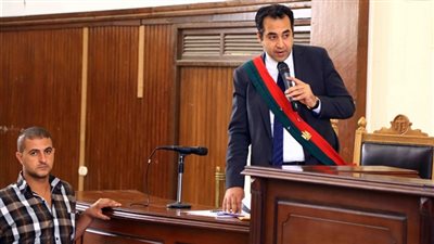النيابة تأمر بسرعة ضبط وإحضار المتهم بقتل أولاده بالشروق 