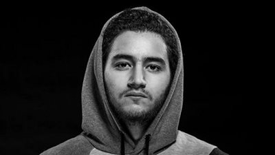 بالصور.. جلسة تصوير جديدة لأحمد مالك .. كيف علق الجمهور ؟