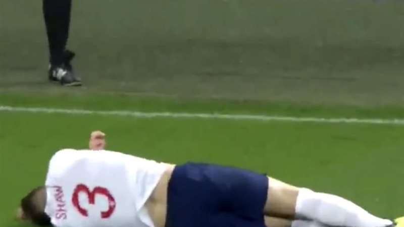 لوك شاو لاعب إنجلترا