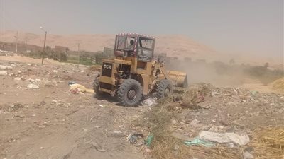 سوهاج تشن حملات نظافة مكبرة تنفيذا لتوجيهات المحافظ
