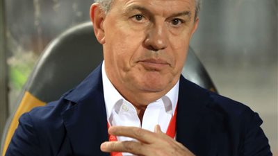هل غير أجيري طريقة لعب منتخب مصر بسبب عبدالله السعيد.. رمزي يرد