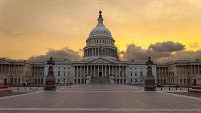 سيناتور أمريكي يعترف: الإرهاب هو سلاح واشنطن لفرض سيطرتها على المنطقة