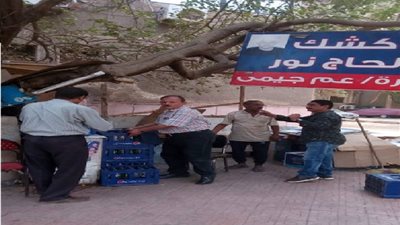 صور.. حى غرب مدينة نصر يرفع اشغالات كشك ومنجد مخالفين