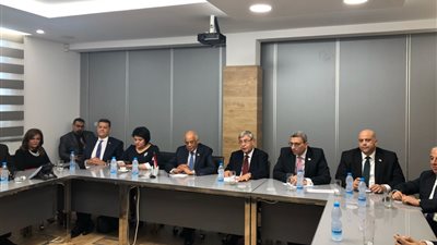 صور.. علي عبدالعال يلتقي وزير الطاقة والتجارة والصناعة والسياحة في قبرص